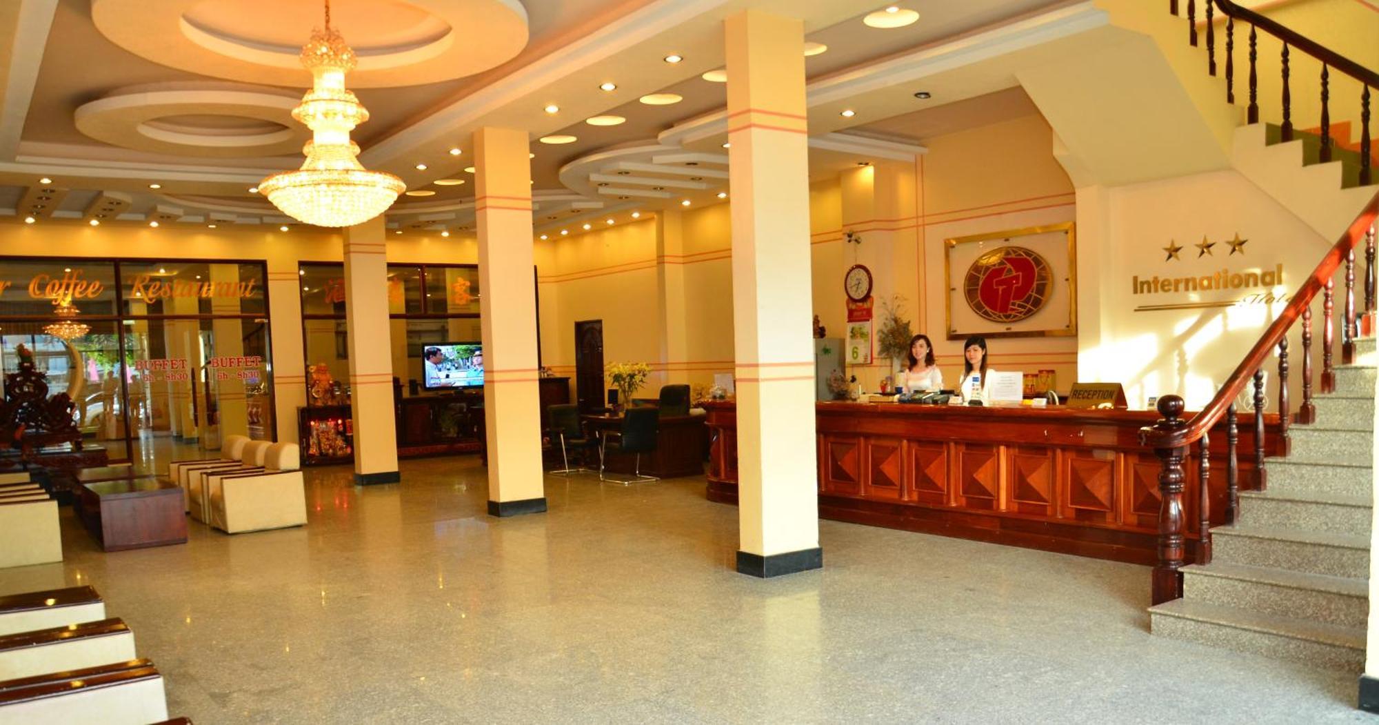 Khach San Quoc Te Hotel Ca Mau ภายนอก รูปภาพ